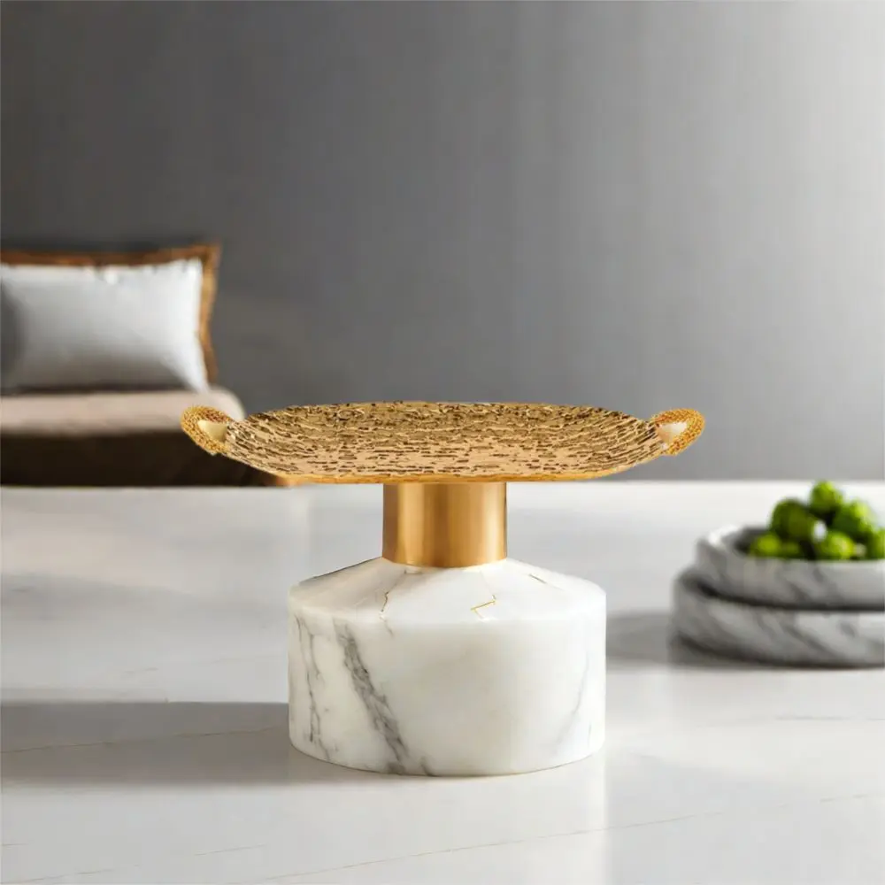

Storage Organizer Metal Storage Tray Long Creative Fruit Tray with Handle Exquisite Pastry Display Plate Office