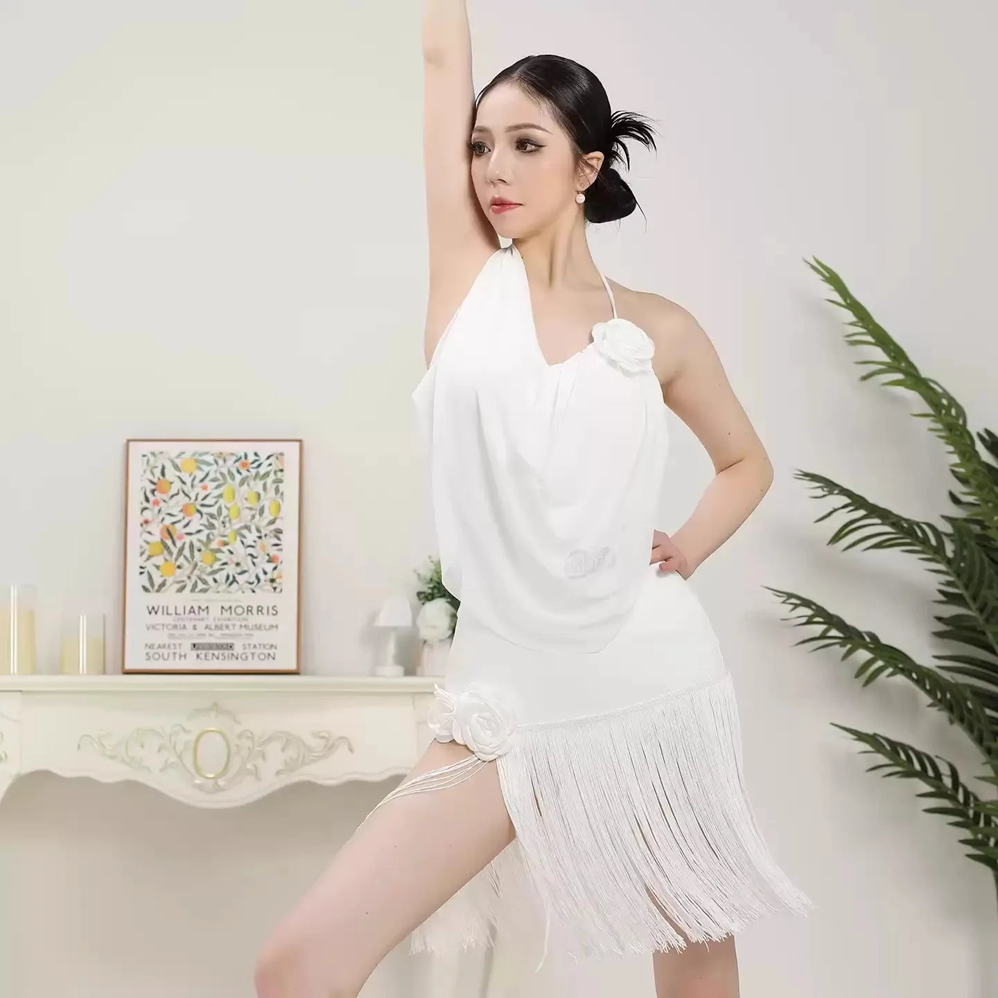 Latin Danswedstrijd Jurk Voor Vrouwen Bloem Halter Hals Tops Fringe Jurk Samba Cha Cha Kleding Wit Zwarte Rok Dans Jurk