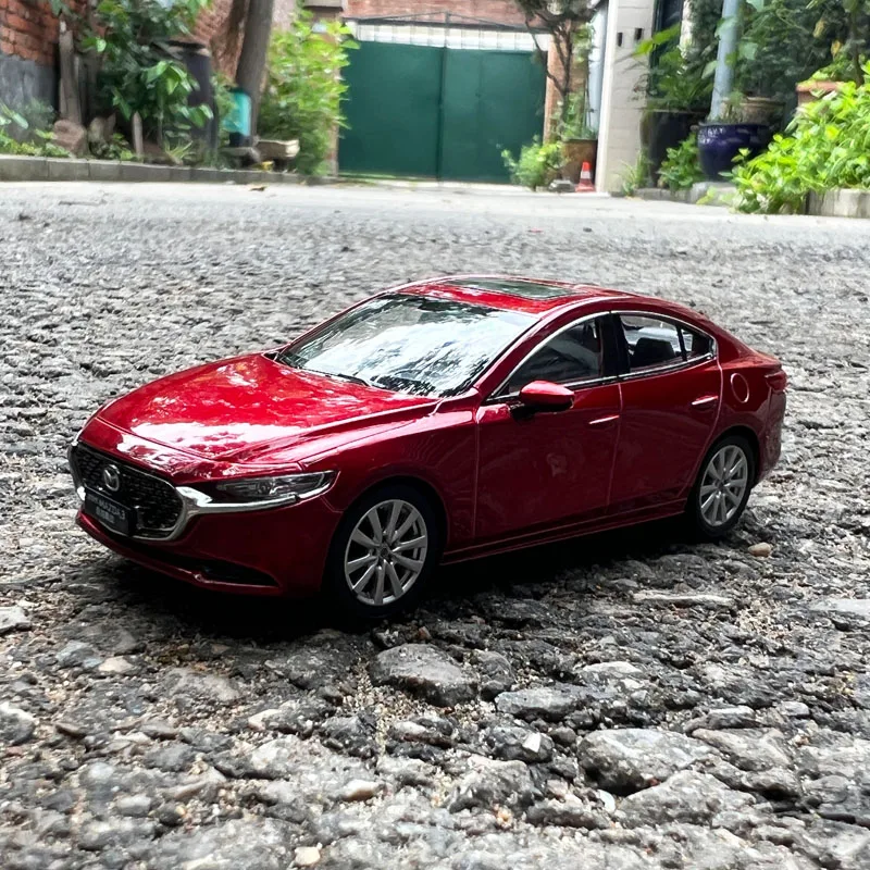 

Оригинальная масштабная модель 1:43, Mazda 3 AXELA 2021, литая модель для коллекции и демонстрации