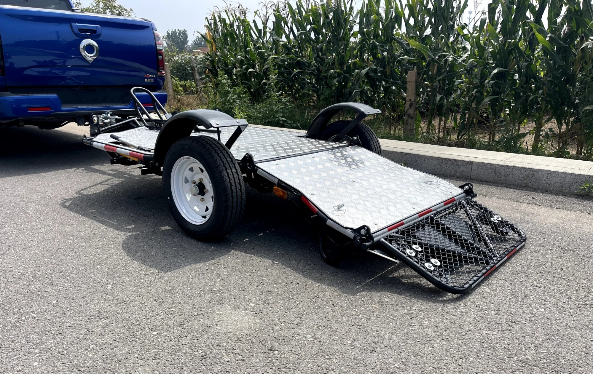 UTV Rally Race 500KG Single Bike Foldable Trailer for Motorcycle ATV UTV Transport view 5