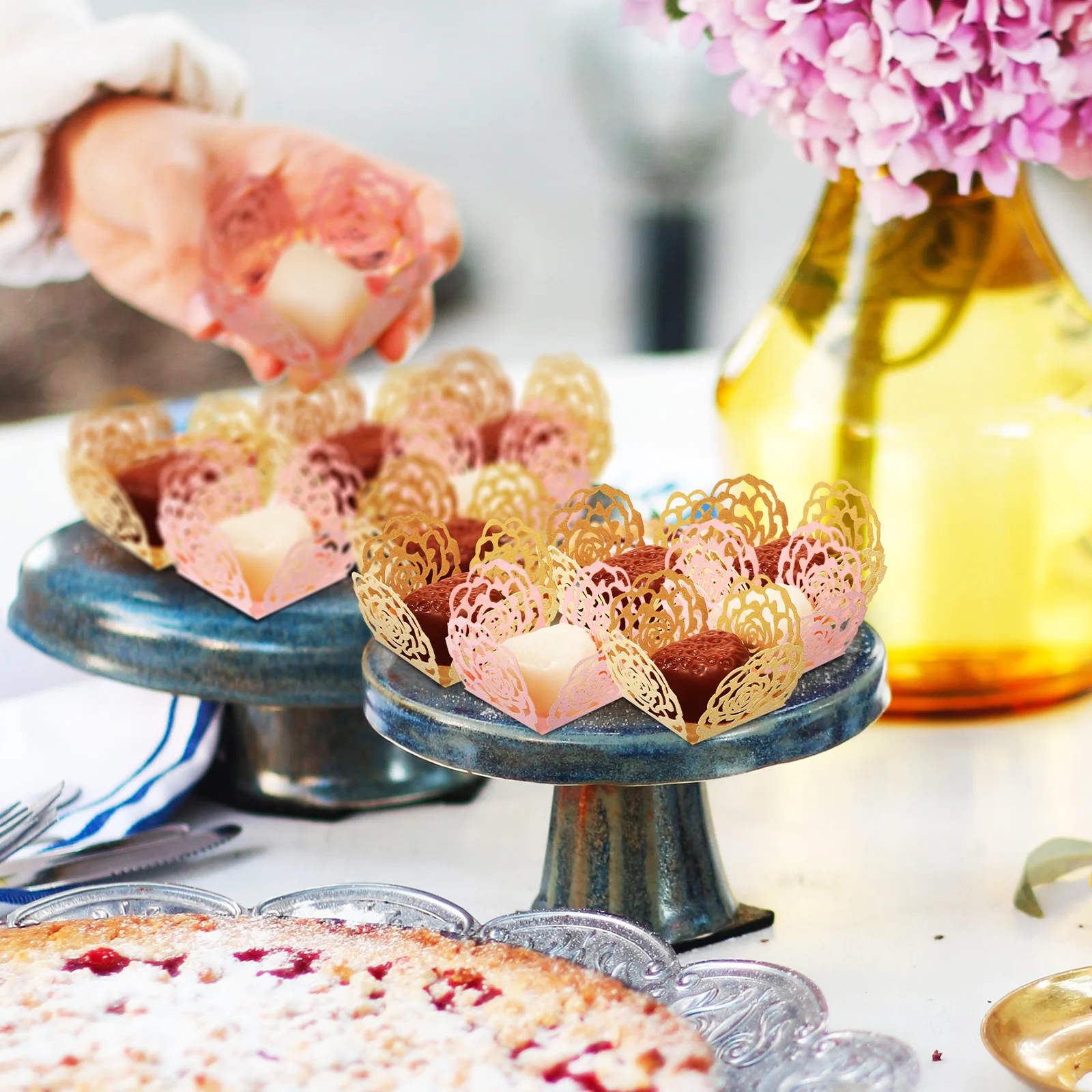 

50Pcs Chocolate Packing Chocolate Tray Paper Hollow Out Rose Lace Truffle Wrappers Dessert Decor Chocolate Candy Cups Wedding