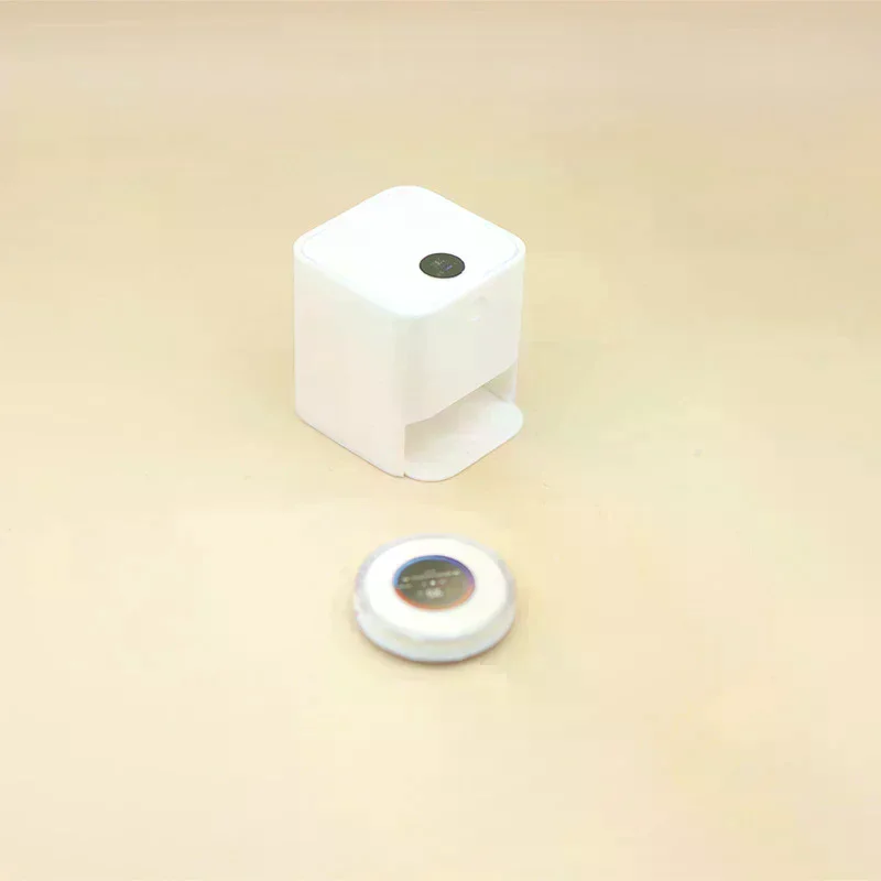 1/12 Dollhouse Simulation Mini Robotic Vacuum Cleaner Model Dollhouse Furniture Decoration Doll House Mirco Scene Accessories