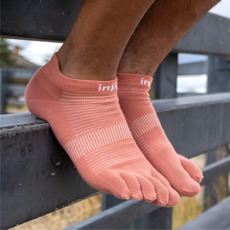 Injinji five-finger socks short tube thin coolmax sweat-absorbent fitness running socks toe socks in spring and summer.