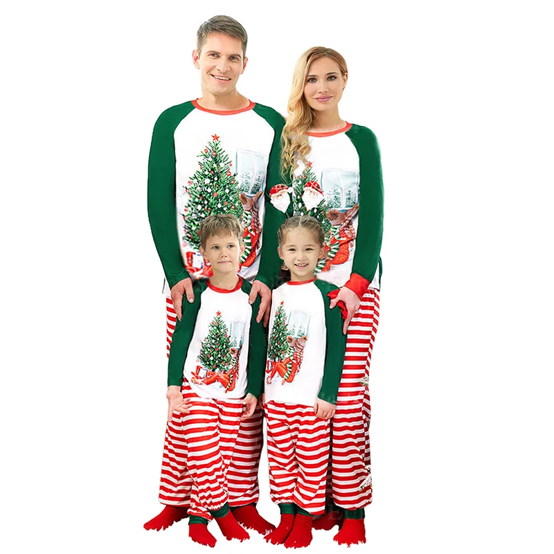 

Cozy Family Matching Pajama Set with Festive Reindeer Print Long Sleeve Tops and Comfy Elastic Waist Pants for Holiday