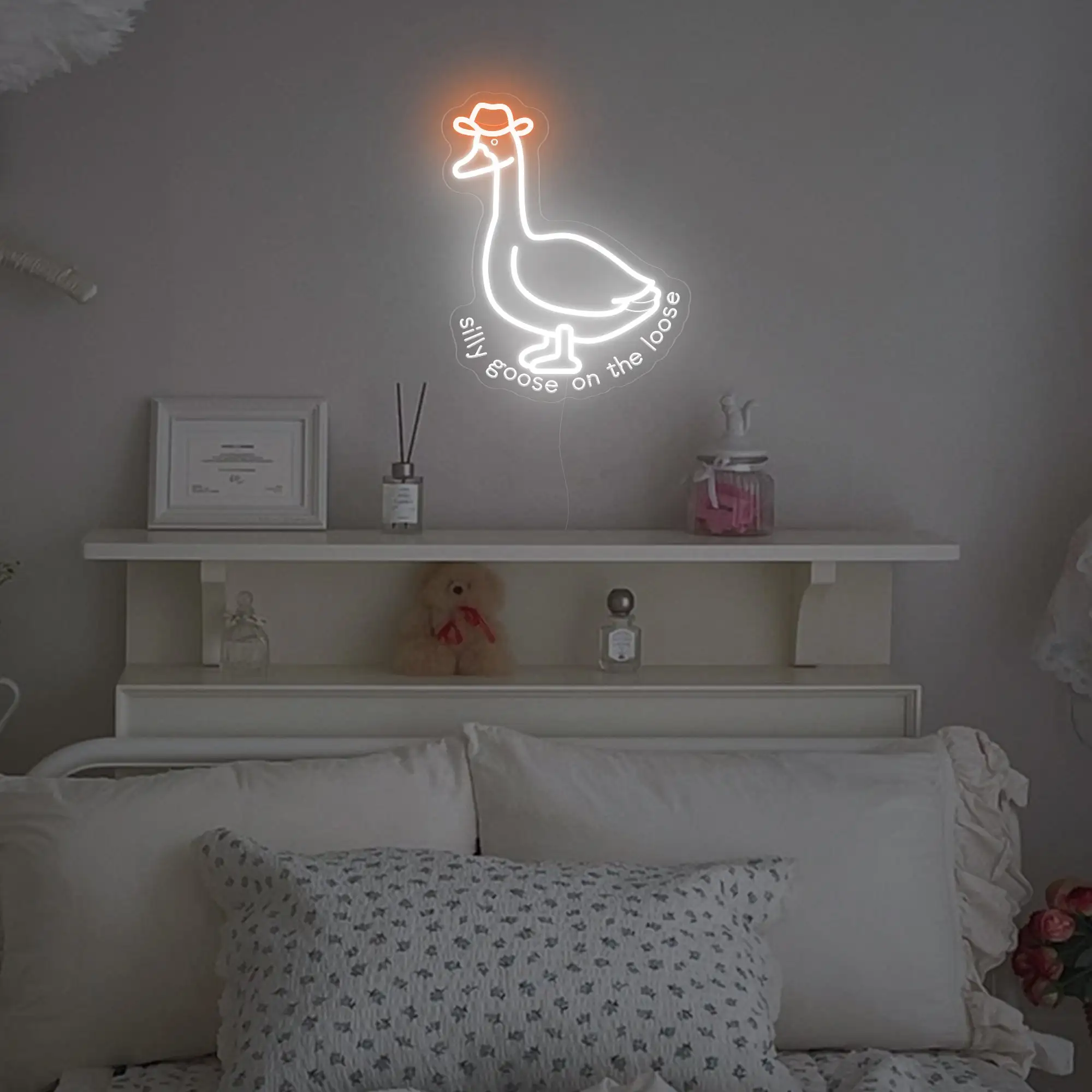 Neon Sign Silly Goose Wall Art Decor Cowboy Goose Birthday Gift for Kids Baby Silly Goose Funny Animal Wall Decor Bedroom Sign