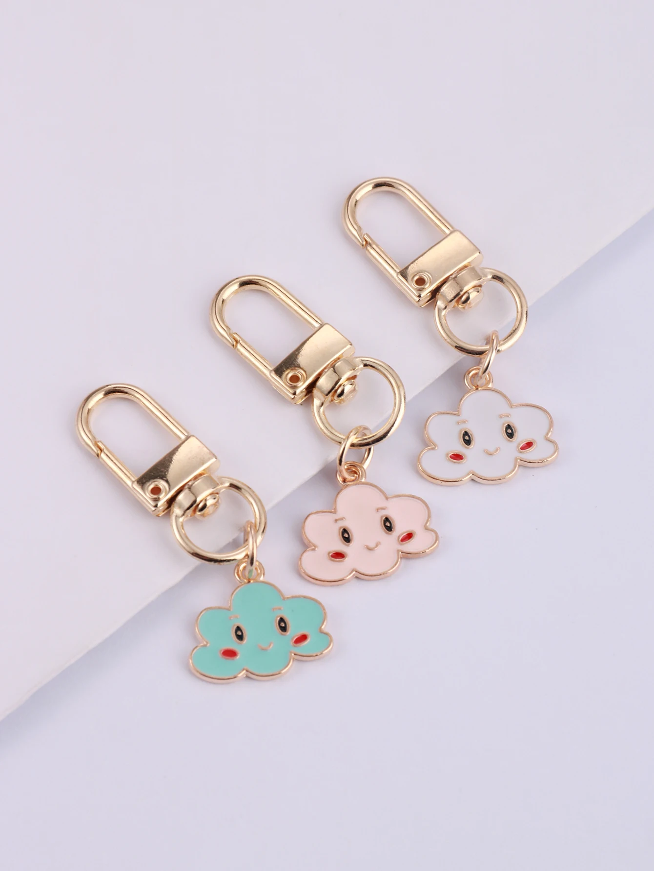 6 stücke Legierung Wolke Cartoon Schlüssel bund neue niedliche klassische Metall Schlüssel ring Geldbörse Tasche Rucksack Charme Ohrhörer Fall Abdeckung Zubehör Geschenke – Detail 5