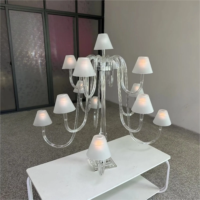 Wunderschöner Kristall-Kerzenständer mit mattiertem Lampenschirm