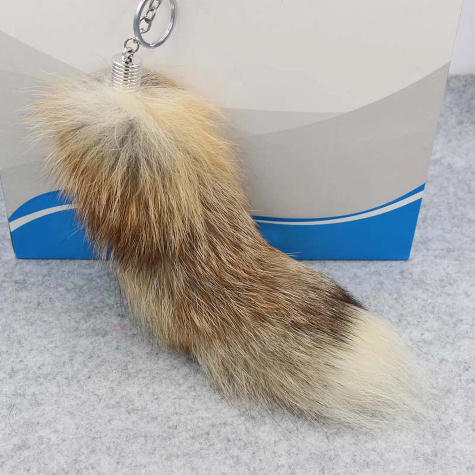 Fashion Ladies Keychain Women Long Fox Racoon Tail Fur Keyring exaggerated Ladies Handbag Pendant Key Holder Key Chain Gift