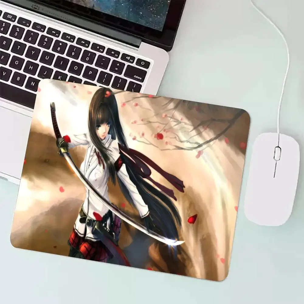 Small Gamer Keyboard Desk Mat Anime Girl Samurai Mask Small Mouse Pad Office Accessories Games Computer Gaming Small mouse pad