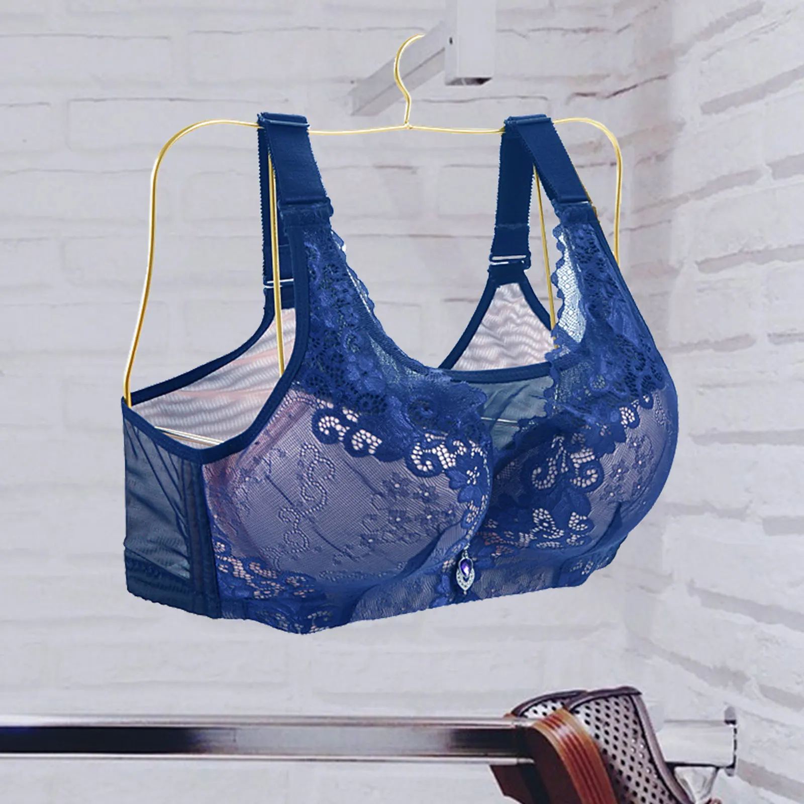 Golden Bra Display Hanger with Wire Mannequin for Retail Shops Strong Iron Build Gleaming Surface 3D Form Enhances Visibility