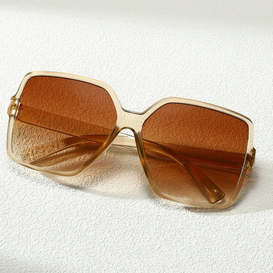 Damenmode-Brille mit großem Rahmen; zweifarbige Gläser; PC-Rahmen langlebig; geeignet für Party-, Musikfestival-Outfit-Brillen.