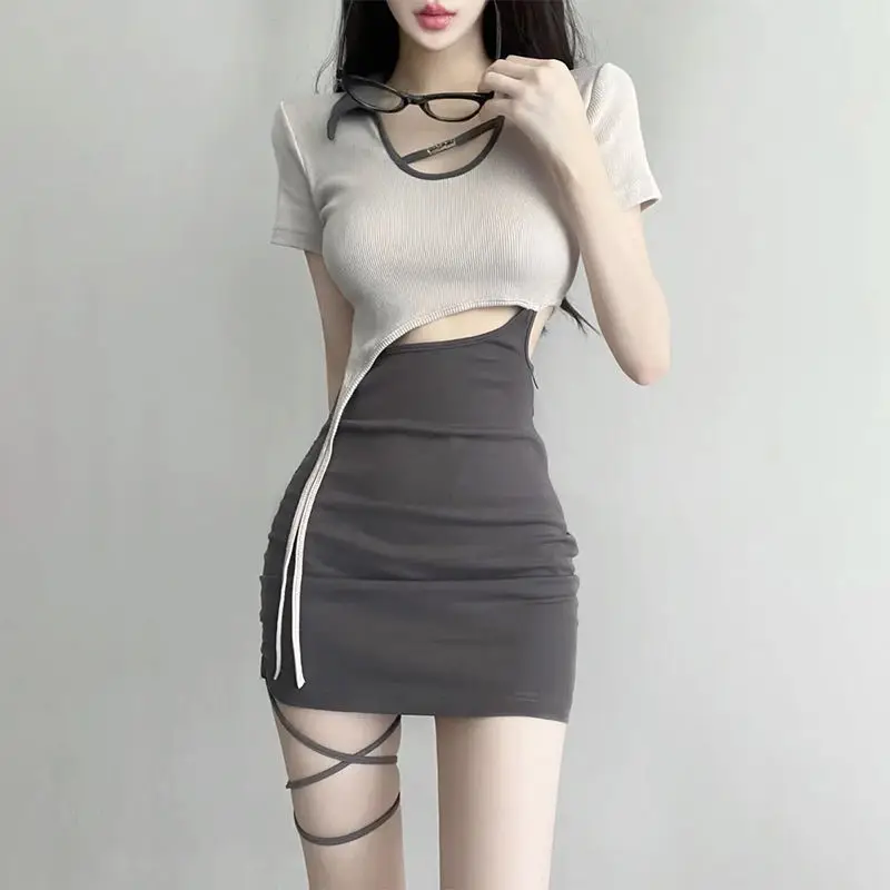 

2023 New Summer Fashion Pure Desire Style Sweet Spicy Small Irregular Waist Short Sleeve Design Feel Wrapped Hip Strap Dress