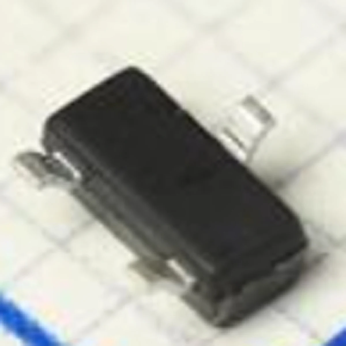 20 шт. оригинальная маркировка чип опорного напряжения EB2 регулируемый 100 мА ± 1% 2,5 В ~ 36 В SOT-23 IC VREF SHUNT ADJ AN431BN-ATRE1 AN431