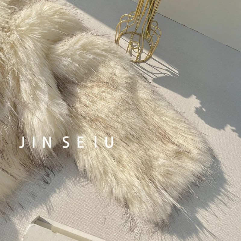Chaqueta de piel sintética con solapa grande, chaqueta peluda corta blanca con cuello de zorro de imitación Gradual, abrigos de felpa gruesos y cálidos y esponjosos, Top elegante de lujo 2025