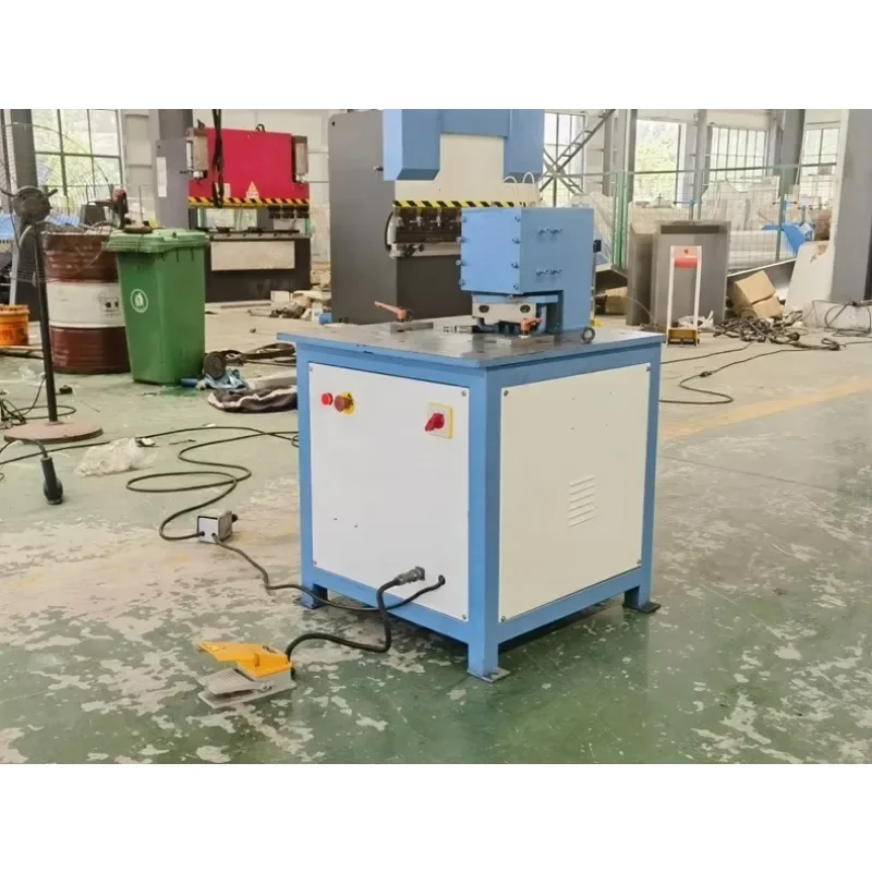 

Hydraulic Angle Shear Cutter Corner Notching Machine
