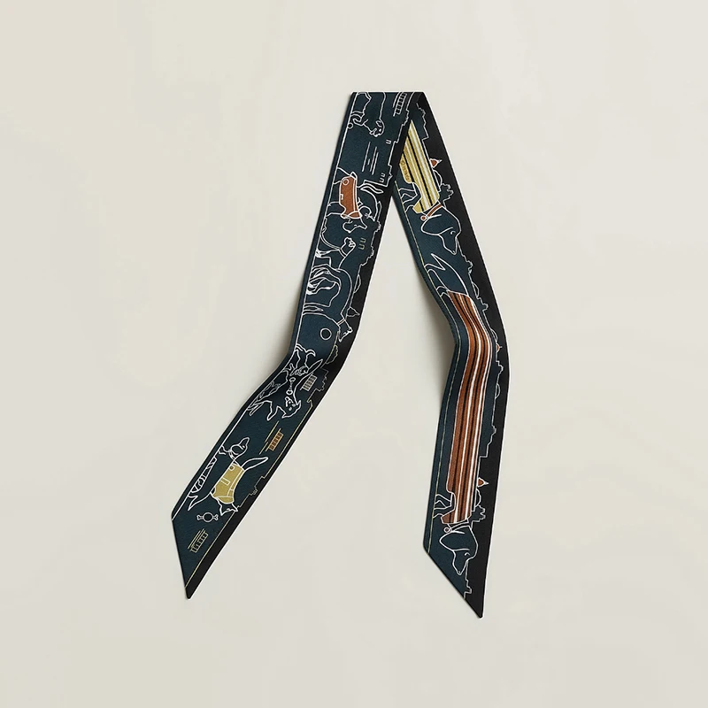 Pañuelo de Seda a Cuadros con Diseño de Perro de Amor de París, Nuevo en HK, Largo y a Rayas, 00% Seda de Morera, Lazo, Bols...