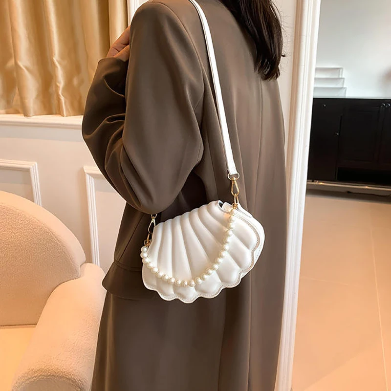 Fashionable New Minimalist One Shoulder Niche Trendy Shell Crossbody Bag