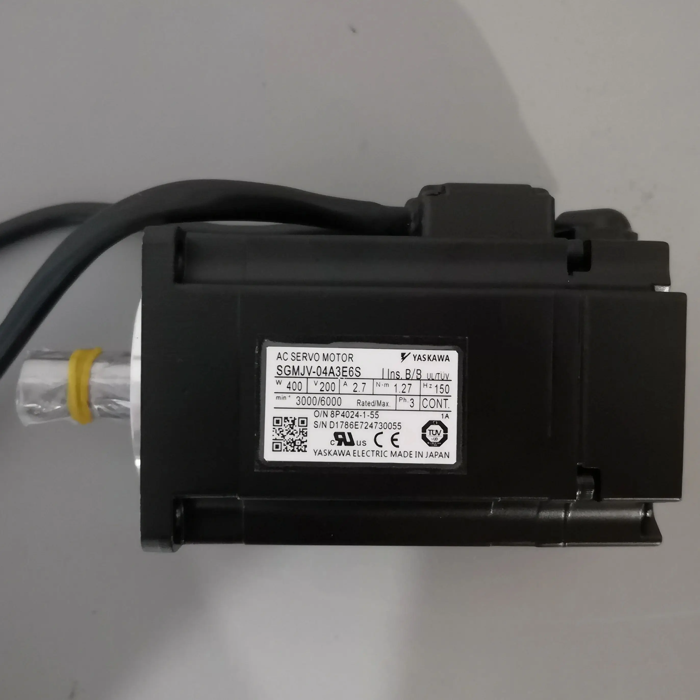 Servo motor SGMJV-04A3E6S Brand new，SGMJV 04A3E6S Fast shipping