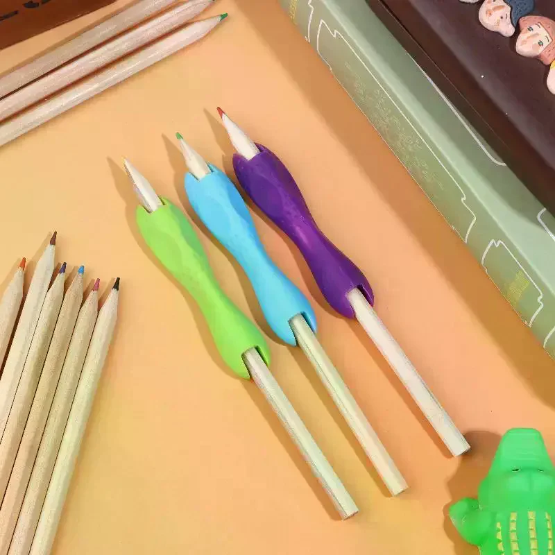 

Ergonomic Pen Grip Writing Aid Grip Pencil Holder Grip For Kids Adult Writing,Enhances Grip Control,Writing Tools For Beginners