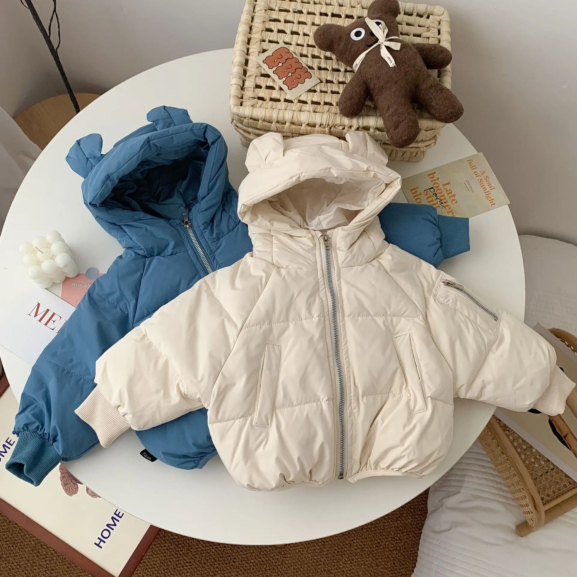 Baby clothes, down jackets, winter new cute children, boys and girls, hooded children's jackets for going out