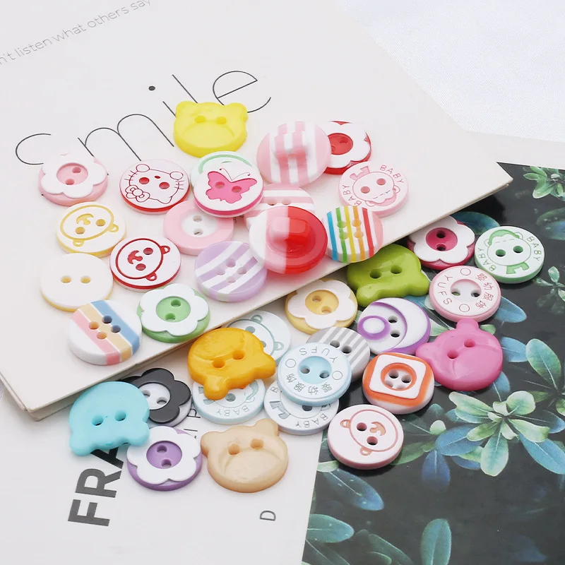 50 قطعة أزرار الكرتون الملونة الراتنج للطفل قميص طفل الملابس 2 ثقوب زر صغير سكرابوكينغ الملابس DIY بها بنفسك الخياطة اكسسوارات #1