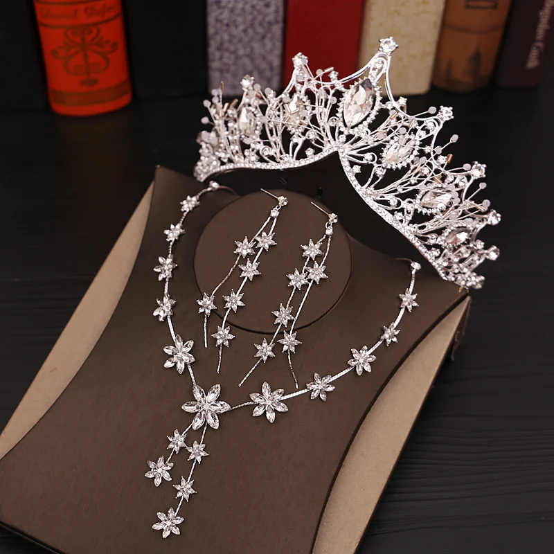 conjunto-de-tres-pecas-artesanal-colar-brincos-e-coroa-barroca-–-acessorios-de-casamento-e-cabelo-em-liga-metalica-nova-mo