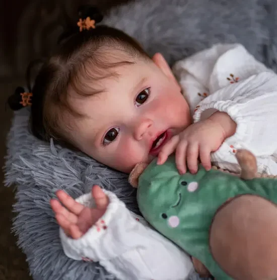 DLS Custom Made By Artist 24''60cm Reborn Baby Lottie con capelli radicati a mano Bambola già finita con abito diverso