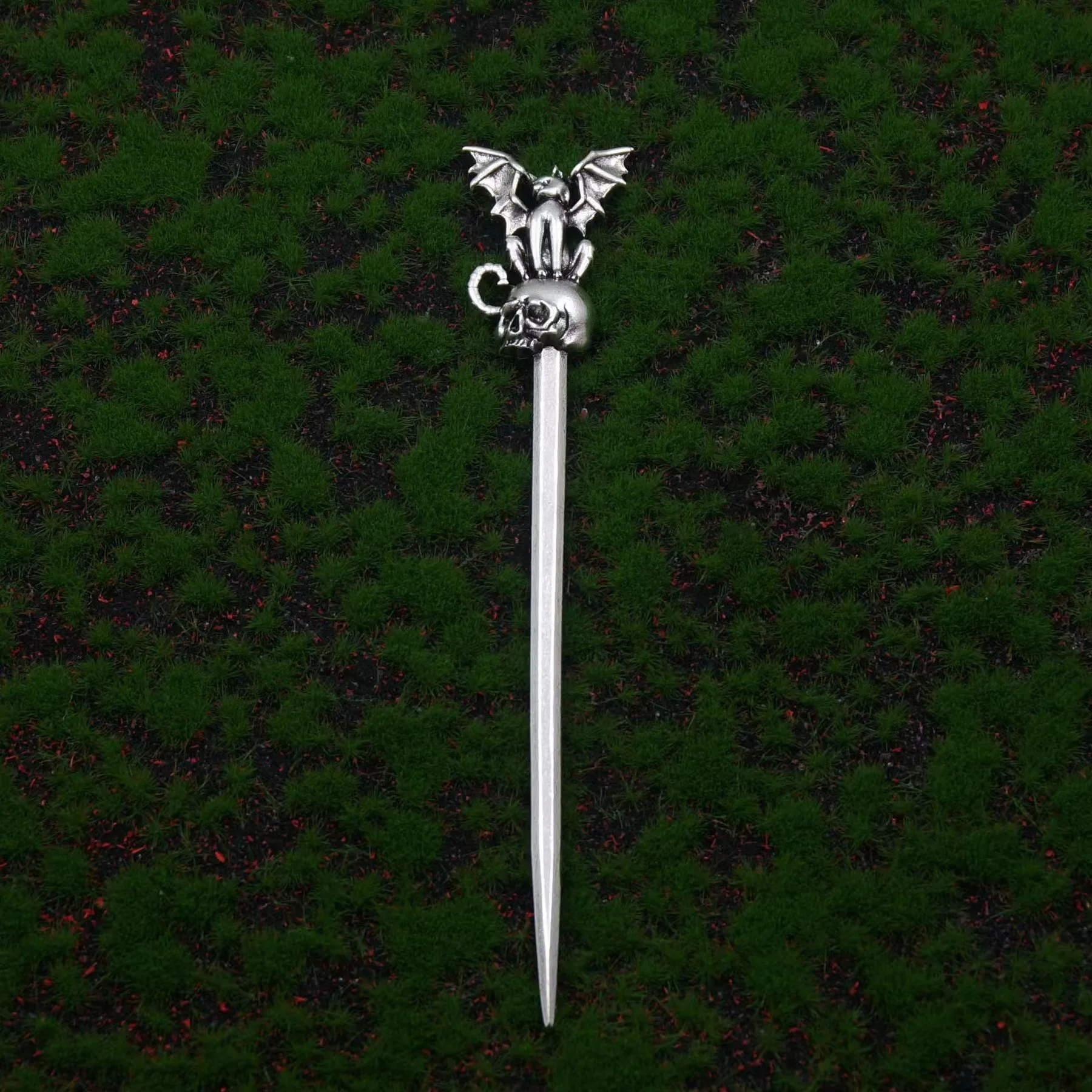 1 шт., готическая заколка для волос со скелетом и летучей мышью, темный тотем, подходит для причесок, наряды в стиле панк, нишевые персонализированные головные уборы