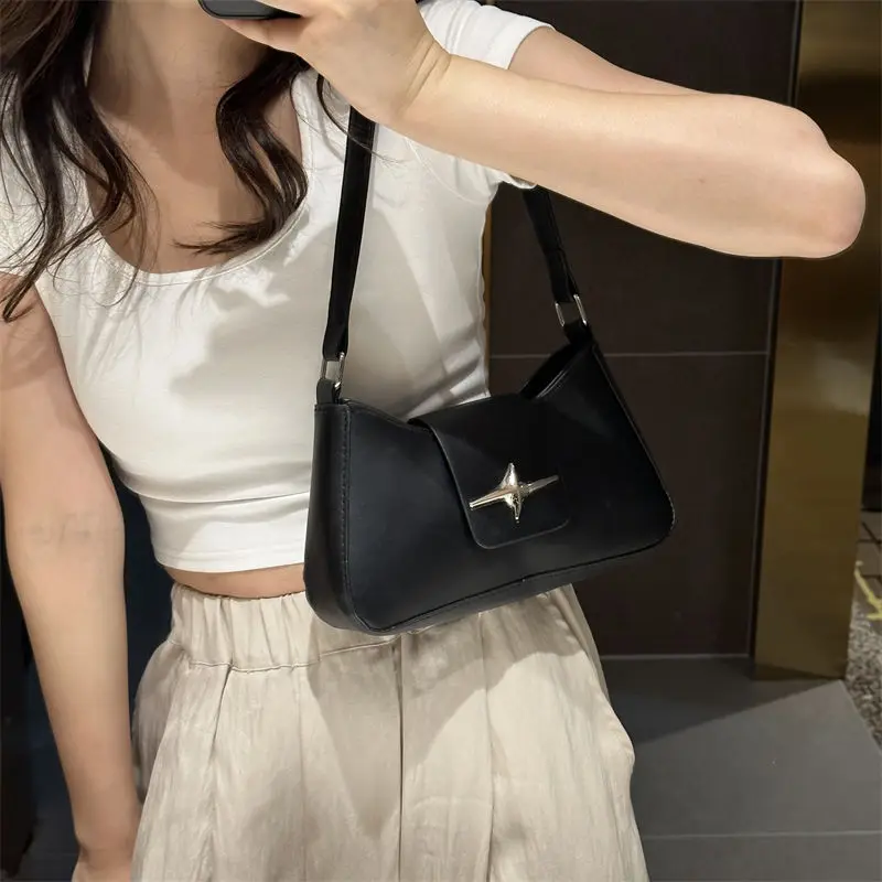 

MBTI Y2k Fashion Womens Shoulder Bag Summer Casual Leather Designer Handbag Luxury Elegant Commuter Aesthetic Female Armpit Bag