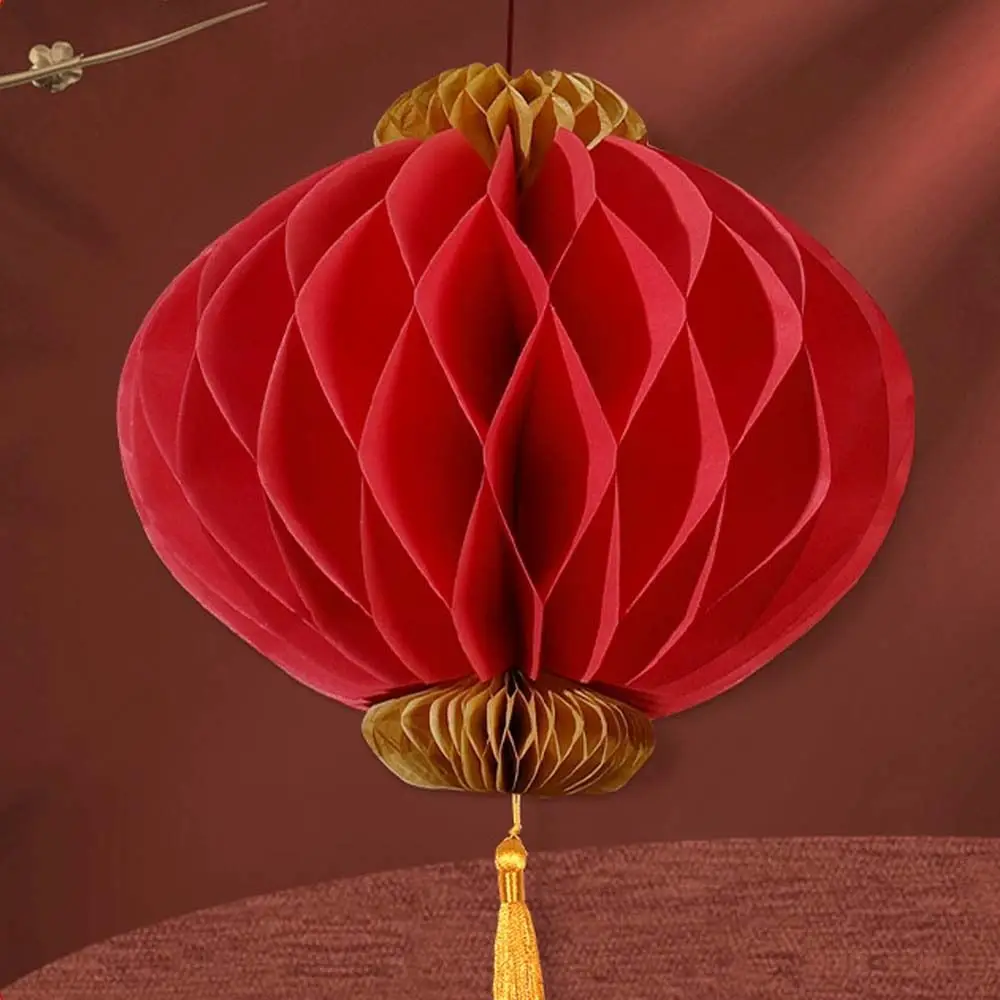 Рисунок 5 - Красный бумажный сотовый шарик