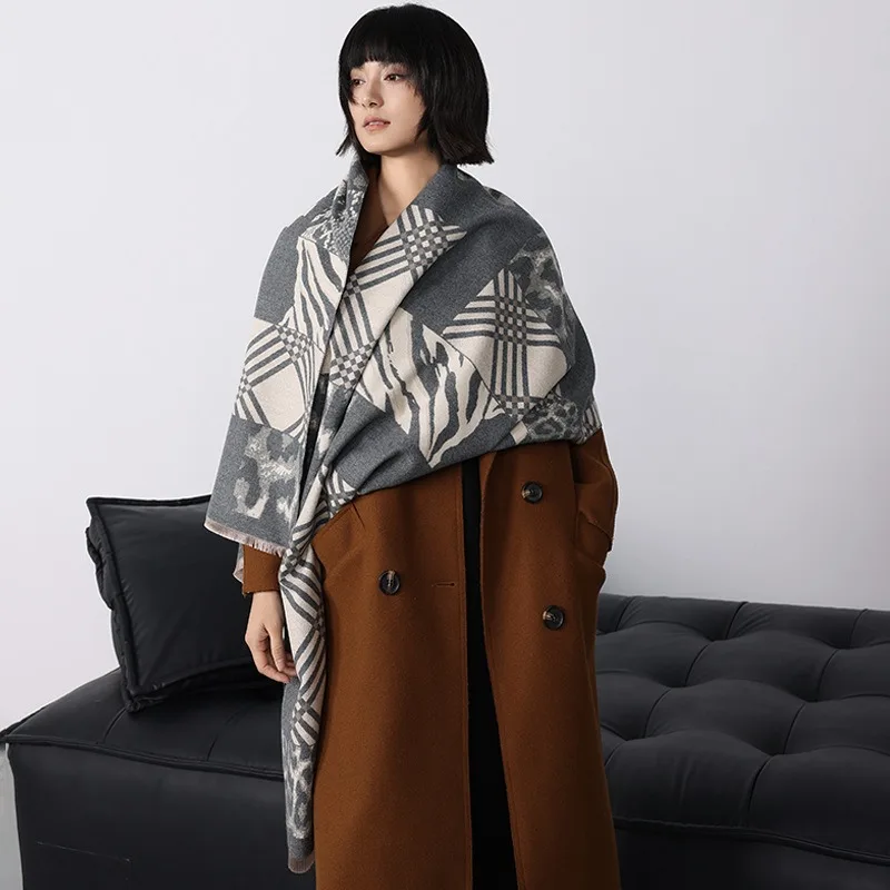

Европейский и американский стиль: осенне-зимняя клетчатая шаль с леопардовым принтом, элегантный шарф из искусственного кашемира.