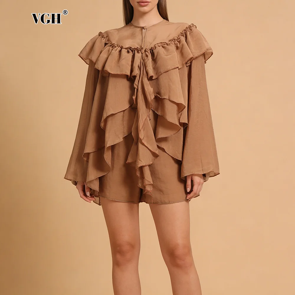 

VGH Gentle Fairy Style Loose Coffee Chiffon Blouse for Women Tiered Ruffle Accent Long Sleeve Pullover Design for Afternoon Tea