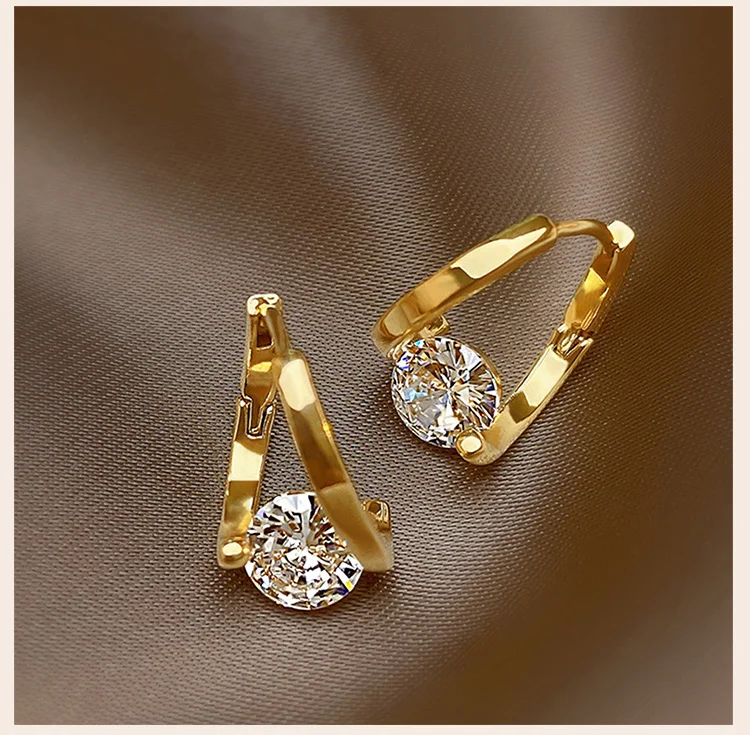 Charms Damen-Creolen mit hypoallergenem Zirkonia – Detail 4
