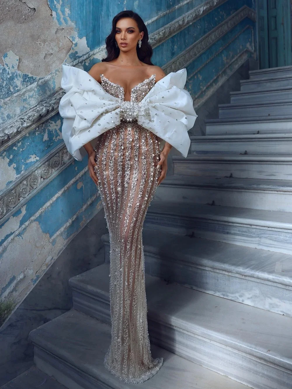 Wunderschöne Abendkleider, schulterfrei, ärmellos, Schleife, Kleid, Pailletten, Perlen, Kristall, Sweep-Zug, Kleid, Party, individuelles Kleid