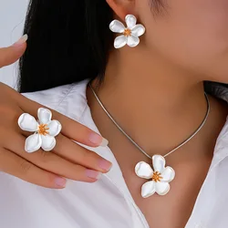 Europe and America Hot Sale Fashion Stereoscopic Alloy Flower Rings Necklace Earrings Sets Three-Piece Sets Trend Paty Jewerly
