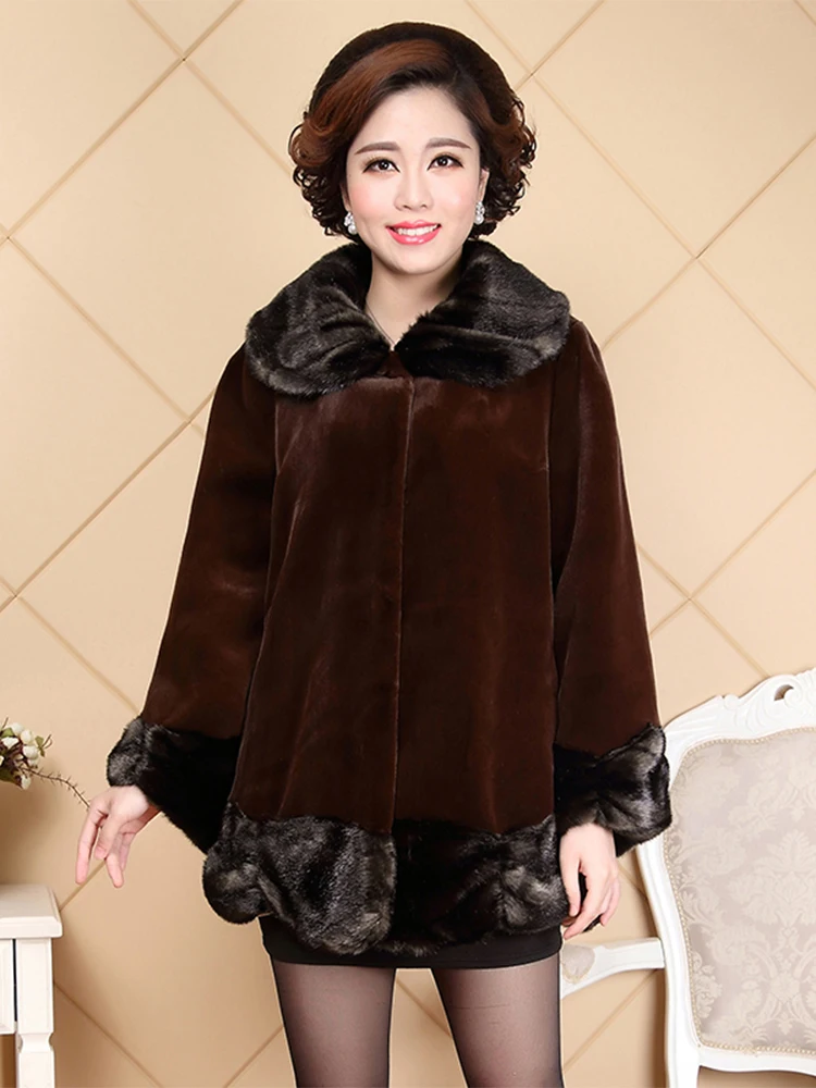 Nerazzurri Middle aged women warm thick faux fur coat long sleeve loose fit Winter Fluffy Patchwork fake mink fur outerwear 2021