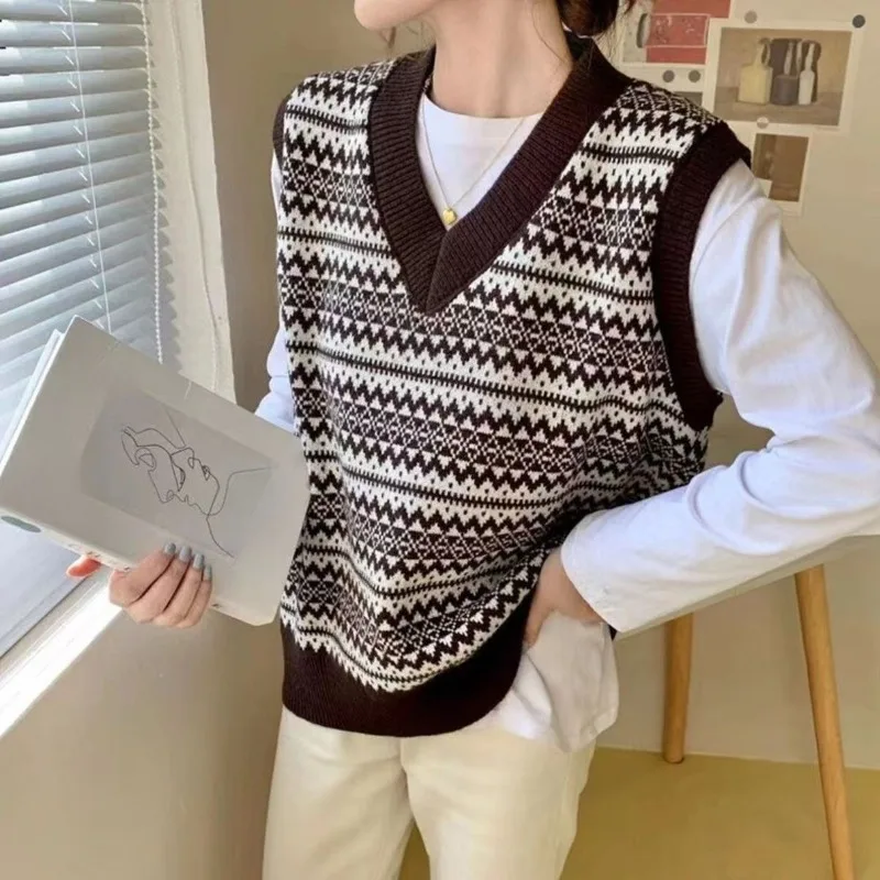 

Striped Female Sweater Waistcoat Sleeveless Youthful Clothes Fashion Clothing 2025 Promotion Light Jacquard Women's Knitted Vest