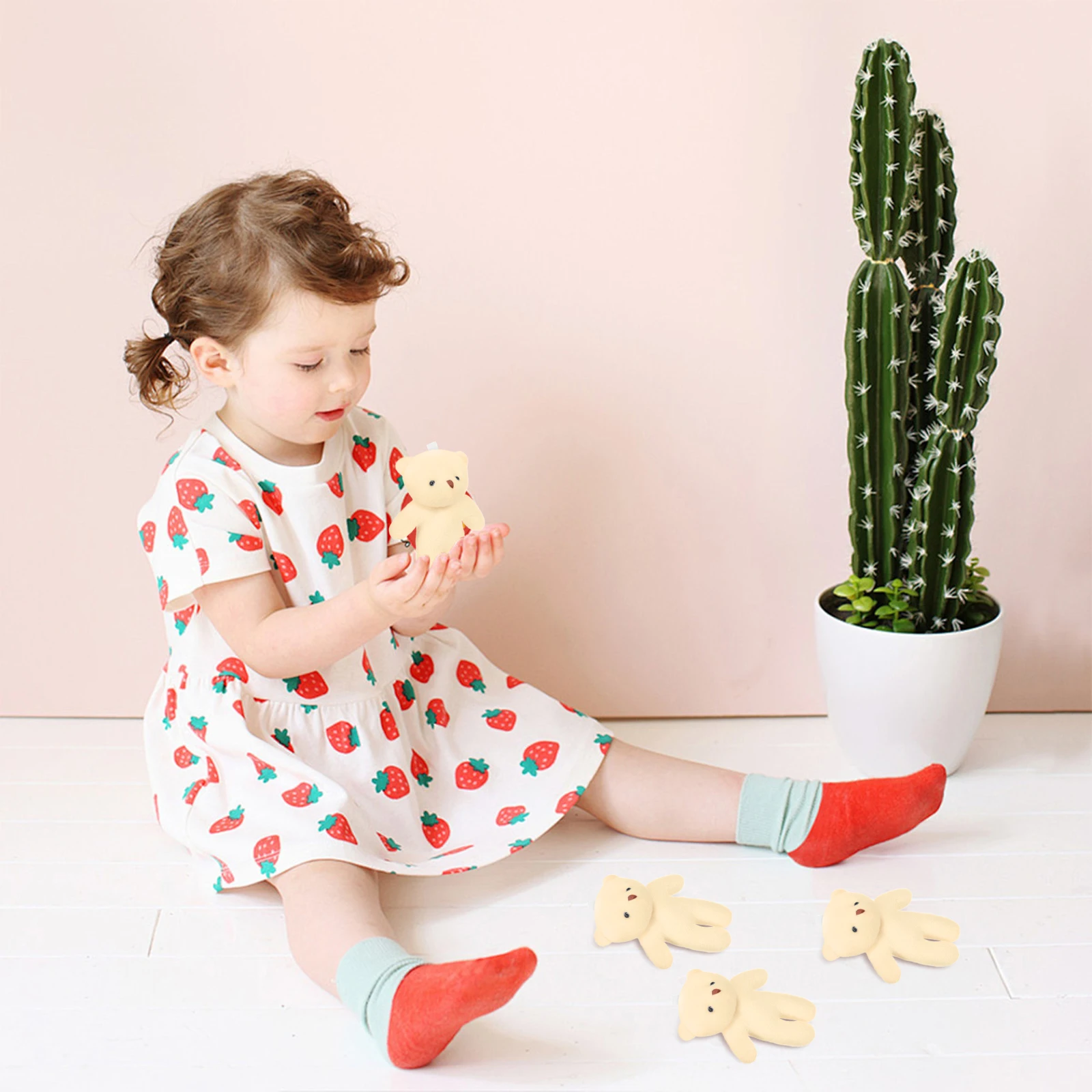 

18Pcs Mini Bear Decor Cute Tiny Bears for Keychain Bag Pendant Multi-Purpose Hanging Accessory Fine Craftsmanship Portable