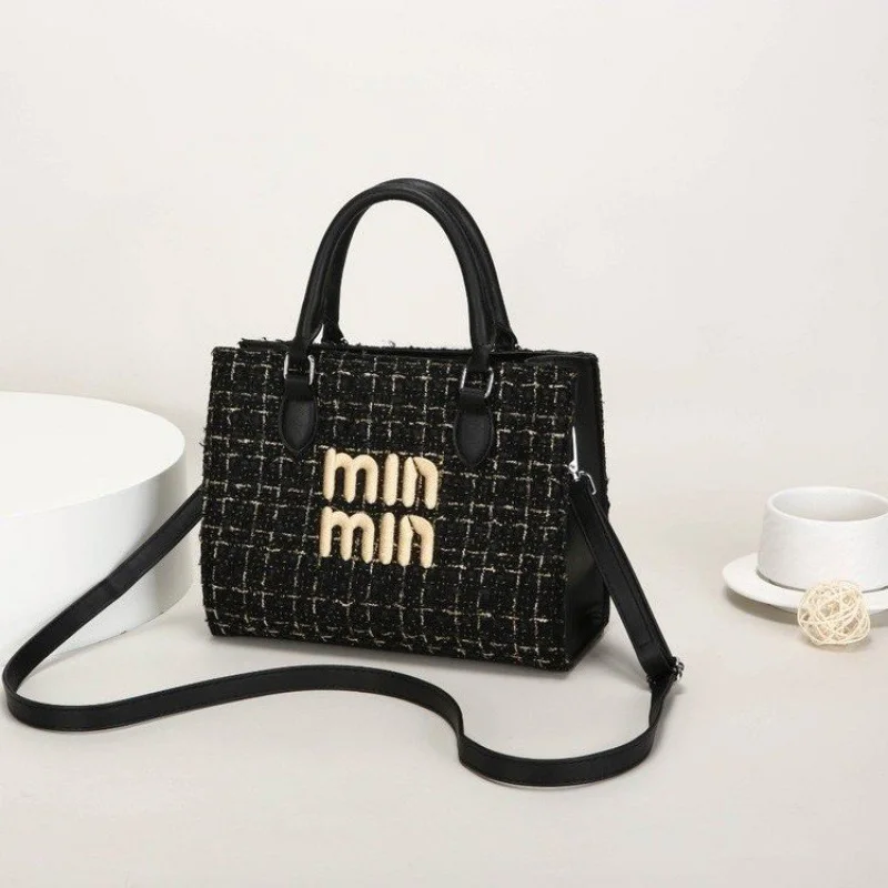 

Women's Shoulder Bag With Fine Leather Material And Casual Simple Vintage And Famous Lasting Style​