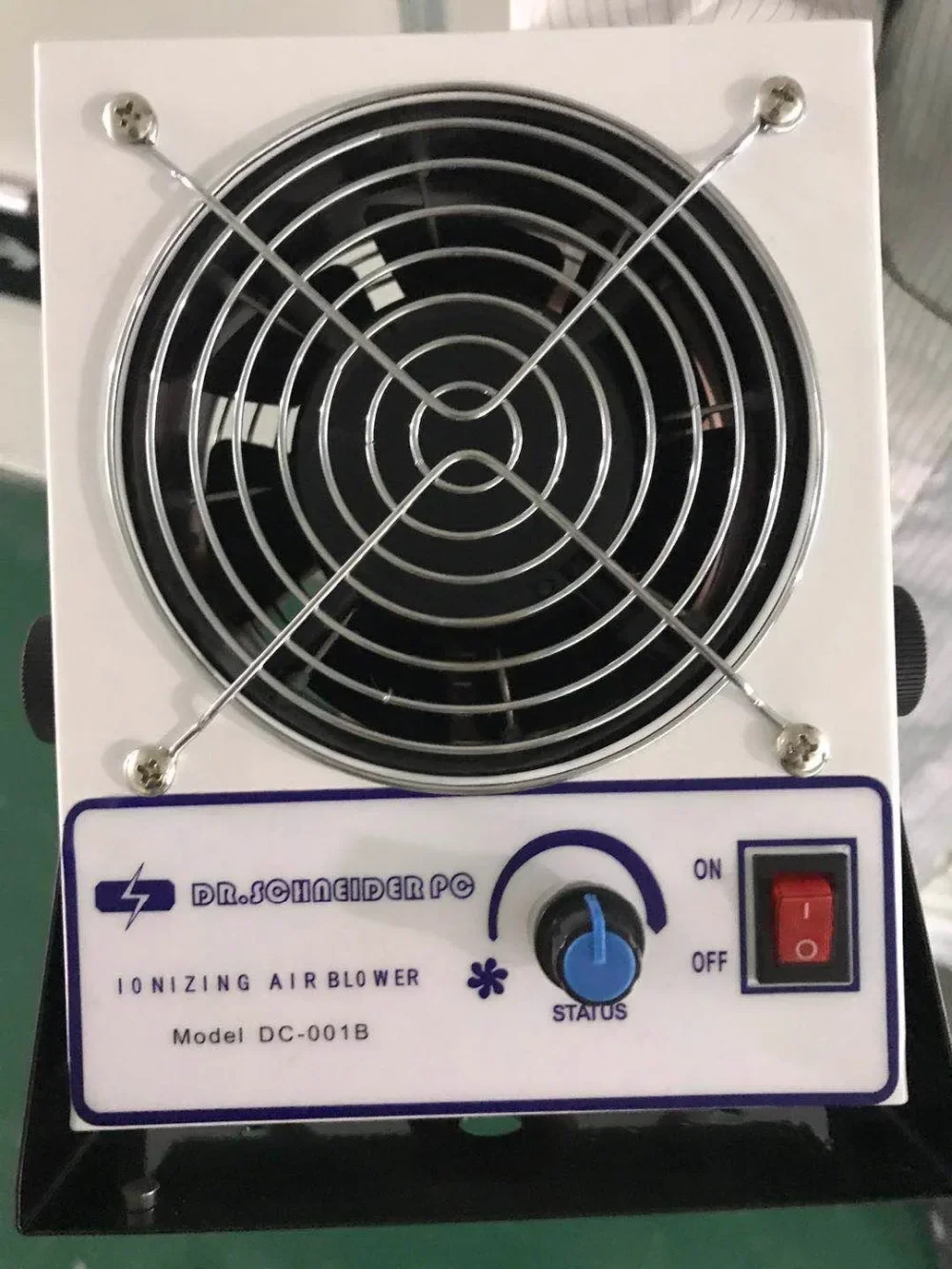

DC Ionizing Air Blower 110V / 220V