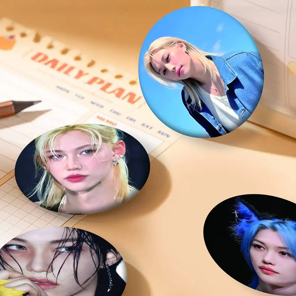 Singer F-Felix Badg…