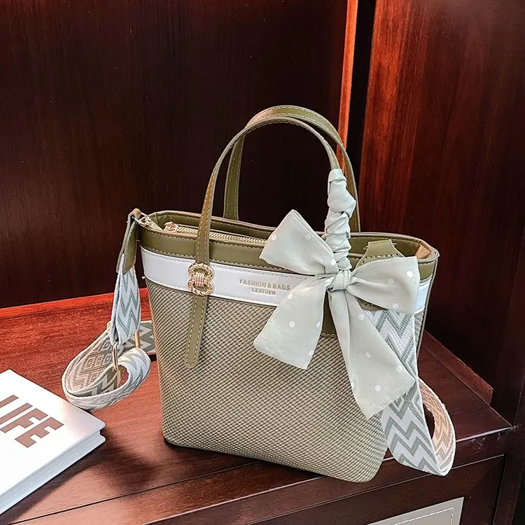

2025 New! Crocodile Embossed Shopper Bag - Handheld/Shoulder/Crossbody Double-sided Design