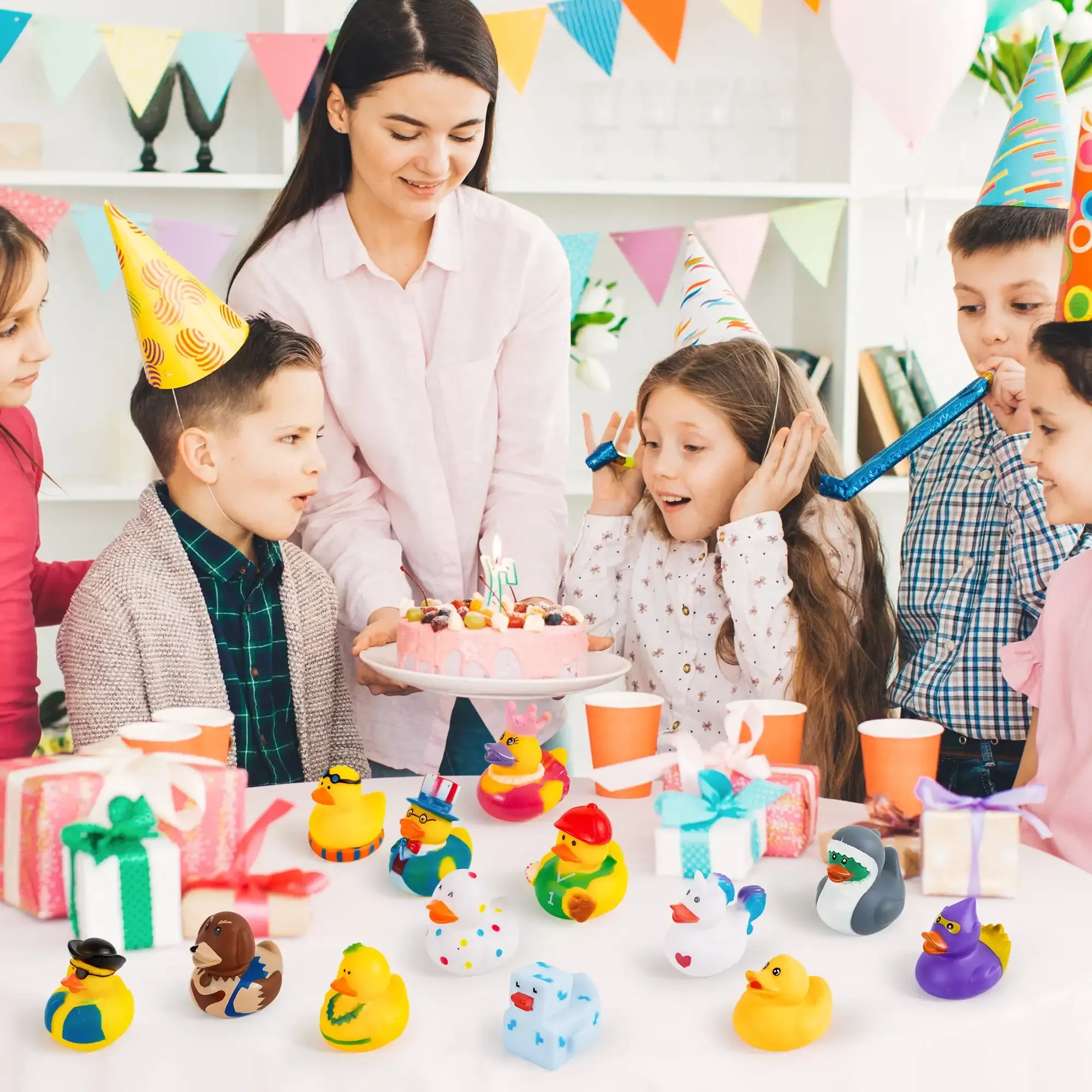 Joyfy Gumowe Kaczuszki Losowy Zestaw Mini Gumowe Zabawki Kaczuszki dla Dzieci Zabawki do Kąpieli Pod Prysznic Prezenty Urodzinowe Letnie Zabawy na Plaży i w Basenie