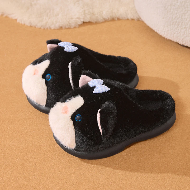 Winterwarme, geschlossene Katzenpantoffeln für Damen, verspielte, seitlich gefleckte, flauschige Loafer, flauschige Hausschuhe für Damen, Plüschpantoffeln. – Detail 14