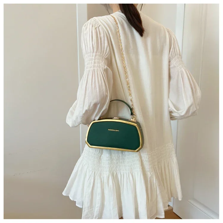 

2024 New Popular Popular Design Trendy Mobile Phone Bag Solid Color Versatile Chain Crossbody Fashion Matching Women's Bag