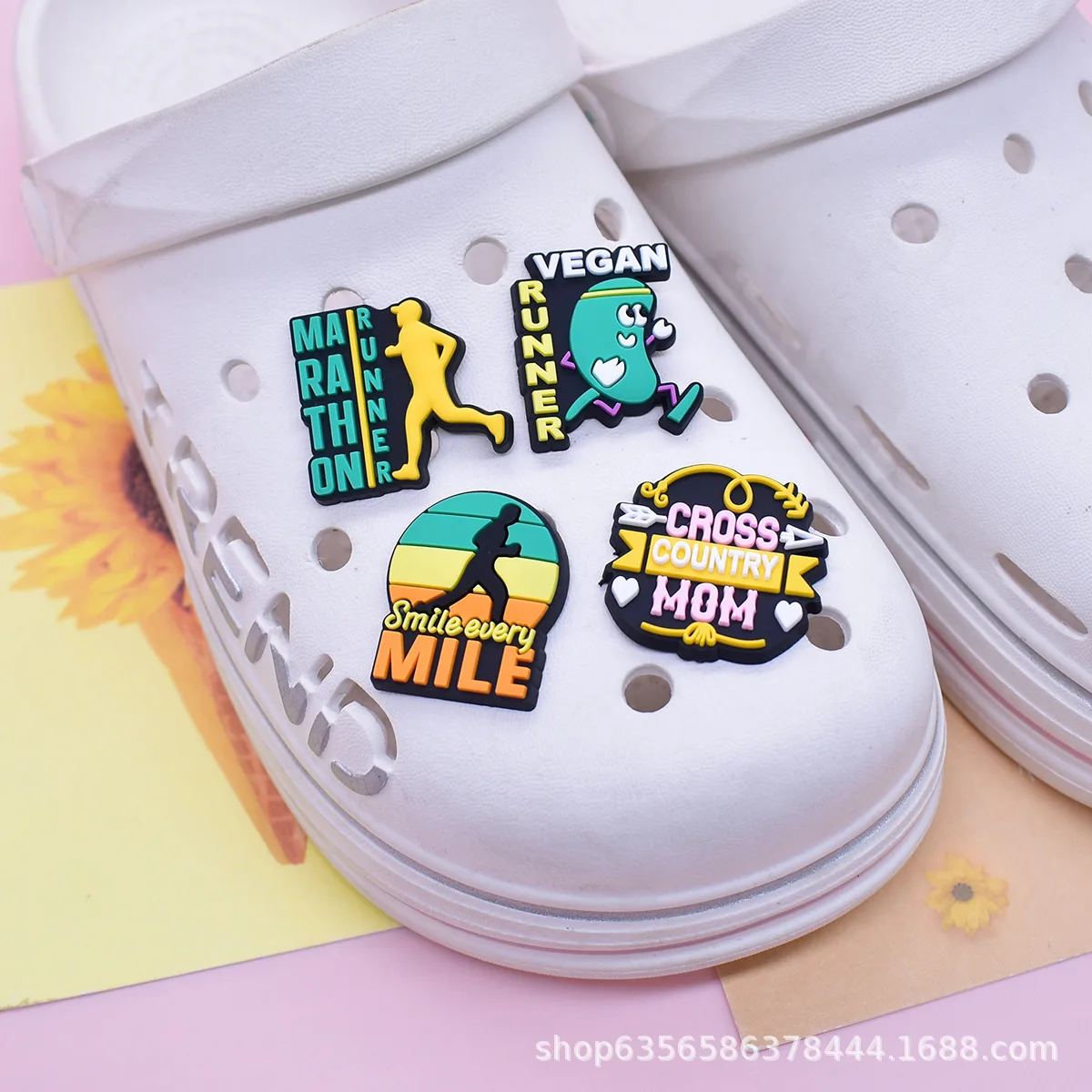 18Pcs Outdoor Run Sports Shoe Charms For Slides Sandals DIY Custom Accessories Unisex Shoe Ornaments Trail Running Decor Charms