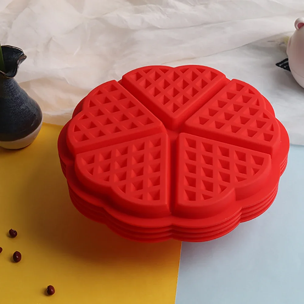 1PC 5 Heart shaped silicone waffle muffin mold baking tool