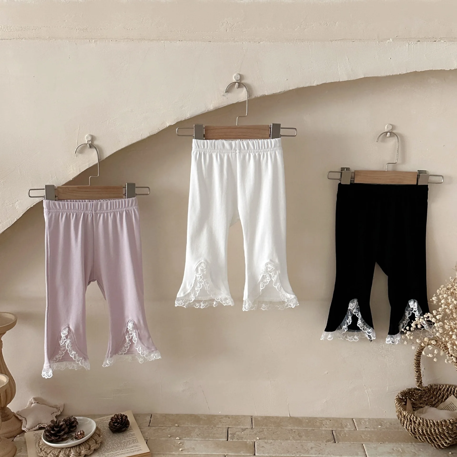 2026 Summer Baby Girls Leggings Cute Lace U-shaped Ruffled Flared Pants Thin Cotton Elastic Toddler Kids Nine-point Pants