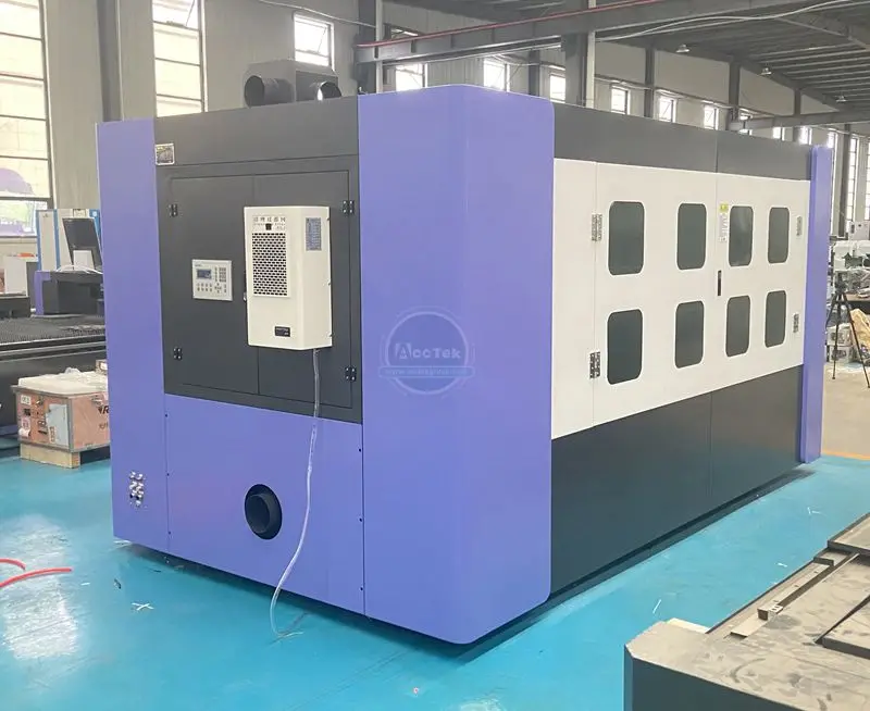 1000 ワット 2000 ワット 3000 ワット 4000 ワット CNC 金属鋼炭素鋼ファイバーレーザー切断機
