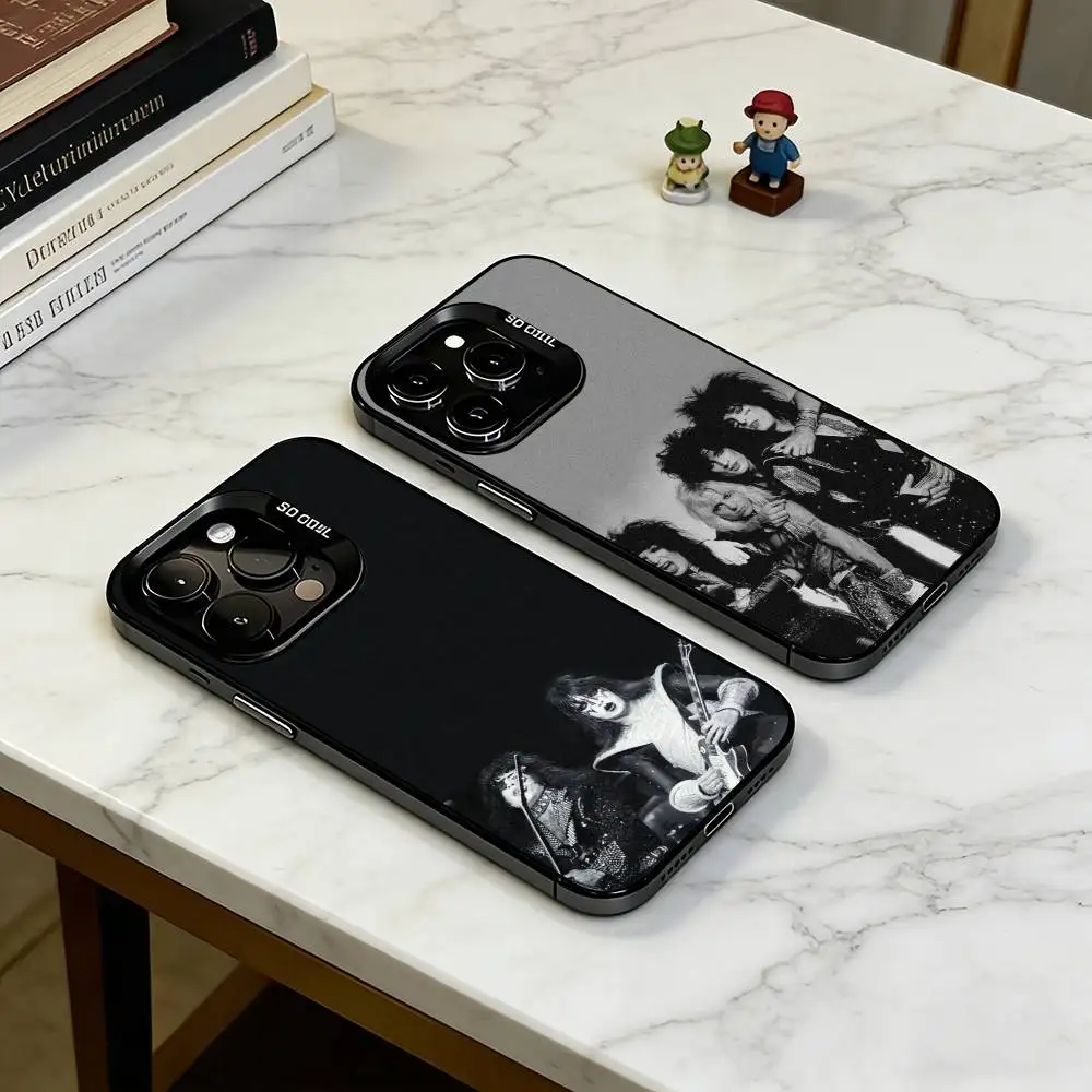 

M-MotleyS Rock C-CrueS Phone Case For iPhone 17,16,15,14,13,12,11 Plus,Pro Max,XS,Colored Silver Plated Inside Cover